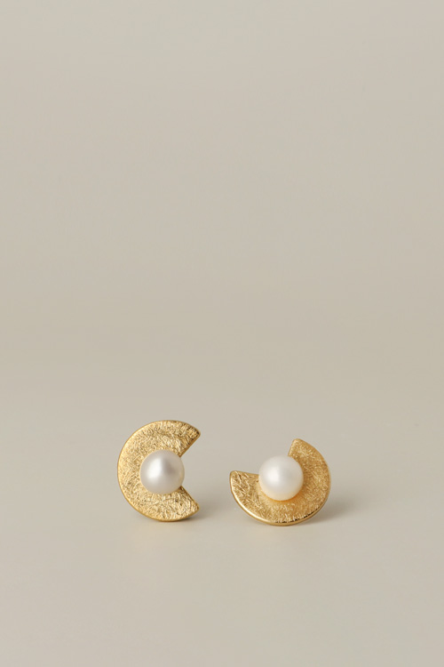 PB069 Natural Pearl Texture Earrings