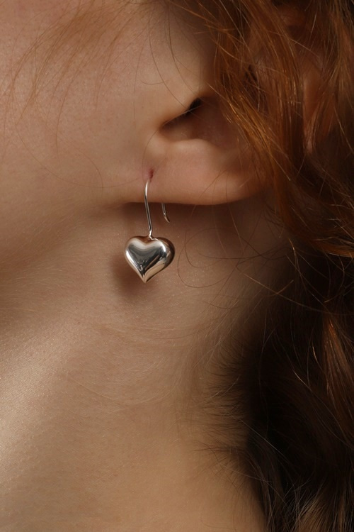 PS151-1 Silver Heart Fishhook Earrings